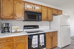 12725 Little Creek Dr, Raleigh, NC 27603 - Photo 13
