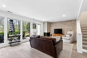 907 Oak Tree Dr, Chapel Hill, NC 27517 - Photo 17