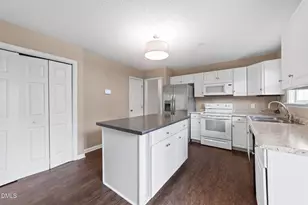 4 Feeney Ct, Clayton, NC 27520 - Photo 7