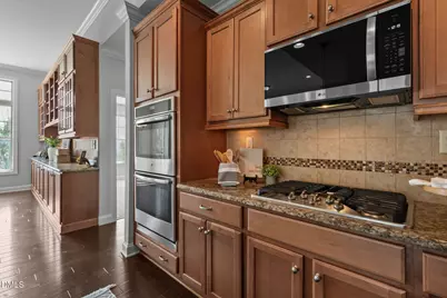 33 Heatherwood Drive, Chapel Hill, NC 27516 - Photo 7