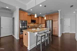 33 Heatherwood Dr, Chapel Hill, NC 27516 - Photo 5