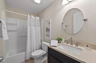 33 Heatherwood Dr, Chapel Hill, NC 27516 - Photo 29