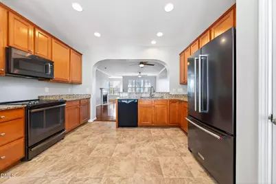 4523 Pale Moss Drive, Raleigh, NC 27606 - Photo 5