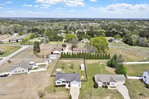 35 Fox Run Ct, Benson, NC 27504 - Photo 41