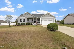 35 Fox Run Ct, Benson, NC 27504 - Photo 3