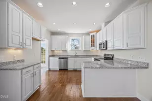 118 Kayleigh Ct, Willow Springs, NC 27592 - Photo 3