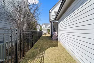 477 Beacon Ridge Blvd, Chapel Hill, NC 27516 - Photo 51