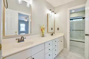 110 Bayview Dr, Chapel Hill, NC 27516 - Photo 33