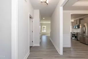 618 Melrose Ct, Sanford, NC 27330 - Photo 5