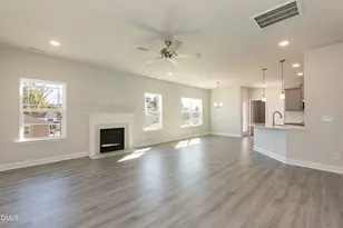 618 Melrose Ct, Sanford, NC 27330 - Photo 7