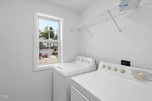 300 New Parkside Dr, Chapel Hill, NC 27516 - Photo 29