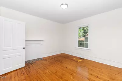 726 W M Street, Erwin, NC 28339 - Photo 11