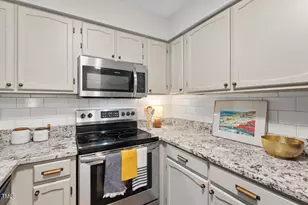 35 Stonewall Way, Durham, NC 27704 - Photo 11