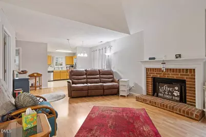 204 Thorncrest Drive, Apex, NC 27539 - Photo 7