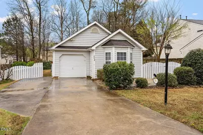 204 Thorncrest Drive, Apex, NC 27539 - Photo 3