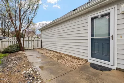 204 Thorncrest Drive, Apex, NC 27539 - Photo 23