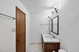 2022 Englewood Dr, Apex, NC 27539 - Photo 17