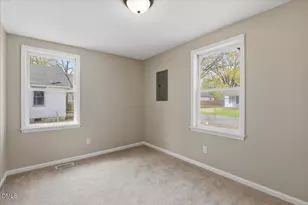 612 N 4th St, Smithfield, NC 27577 - Photo 23