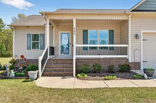 205 S Eastwood Dr, Benson, NC 27504 - Photo 5