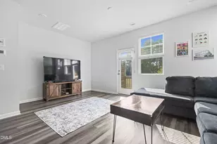 4948 Southern Magnolia Dr, Raleigh, NC 27604 - Photo 11