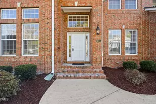 101 Fringe Tree Ct, Cary, NC 27519 - Photo 5