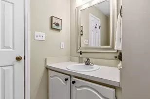 6703 Queen Annes Dr, Raleigh, NC 27613 - Photo 13