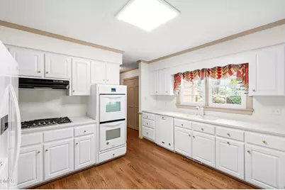 109 Queensferry Road, Cary, NC 27511 - Photo 9