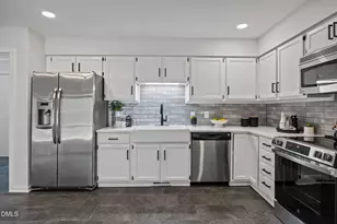 6508 Rainbow Ct, Raleigh, NC 27612 - Photo 7