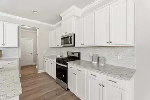 624 Newlyn Dr, Raleigh, NC 27606 - Photo 9