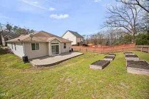 403 Ravenstone Ln, Durham, NC 27703 - Photo 37