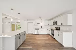 731 Lakeview Dr, Henderson, NC 27536 - Photo 5