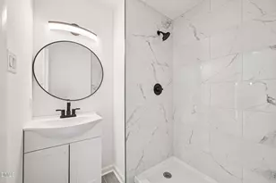 731 Lakeview Dr, Henderson, NC 27536 - Photo 23