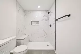 731 Lakeview Dr, Henderson, NC 27536 - Photo 29