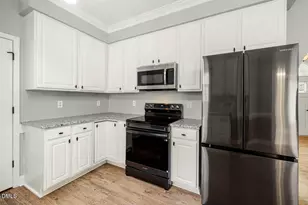 2002 Kelly Glen Dr, Apex, NC 27502 - Photo 17