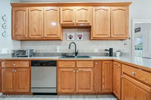 95 Cottle Lake Dr, Coats, NC 27521 - Photo 9