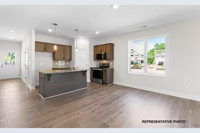 60 W Coulter Court, Selma, NC 27576 - Photo 3