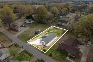 122 S School St, Burlington, NC 27215 - Photo 33