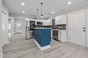 122 S School St, Burlington, NC 27215 - Photo 9