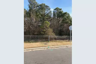 660 E Jackson Boulevard, Erwin, NC 28339 - Photo 5