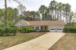 100 Planters Wood Ln, Cary, NC 27518 - Photo 1