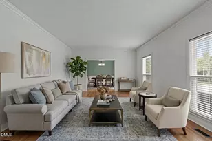 100 Planters Wood Ln, Cary, NC 27518 - Photo 7