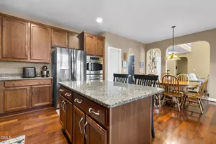 605 N Scotswood Blvd, Hillsborough, NC 27278 - Photo 11