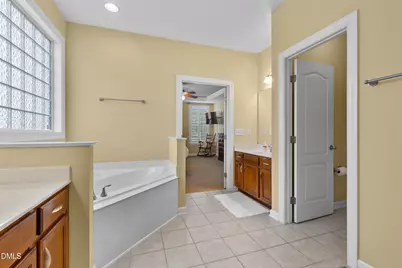 605 N Scotswood Boulevard, Hillsborough, NC 27278 - Photo 21