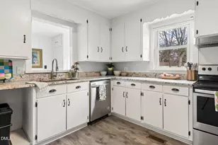 414 S Maple St, Graham, NC 27253 - Photo 9