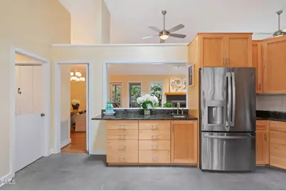 14 Timberlyne Road, Chapel Hill, NC 27514 - Photo 17