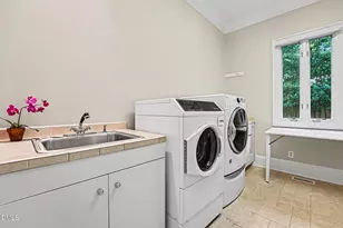 3207 Sussex Rd, Raleigh, NC 27607 - Photo 29