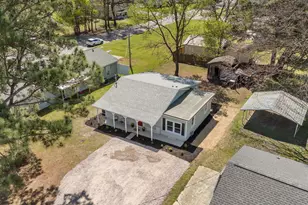 403 W Noble St, Selma, NC 27576 - Photo 31