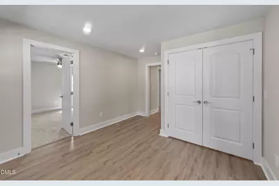 403 W Noble Street, Selma, NC 27576 - Photo 5