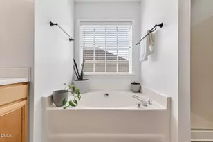 2016 Satinwood Dr, Clayton, NC 27520 - Photo 43