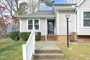 1507 Nature Ct, Raleigh, NC 27609 - Photo 3